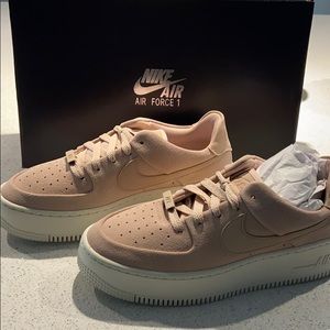 W AF1 SAGE LOW AIRFORCE ONE